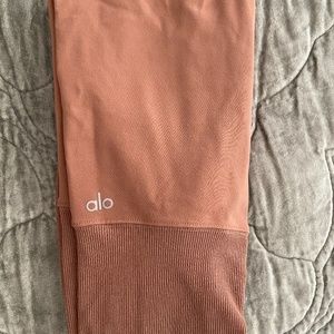 alo High-Waisted  Rose Goddess Leggings